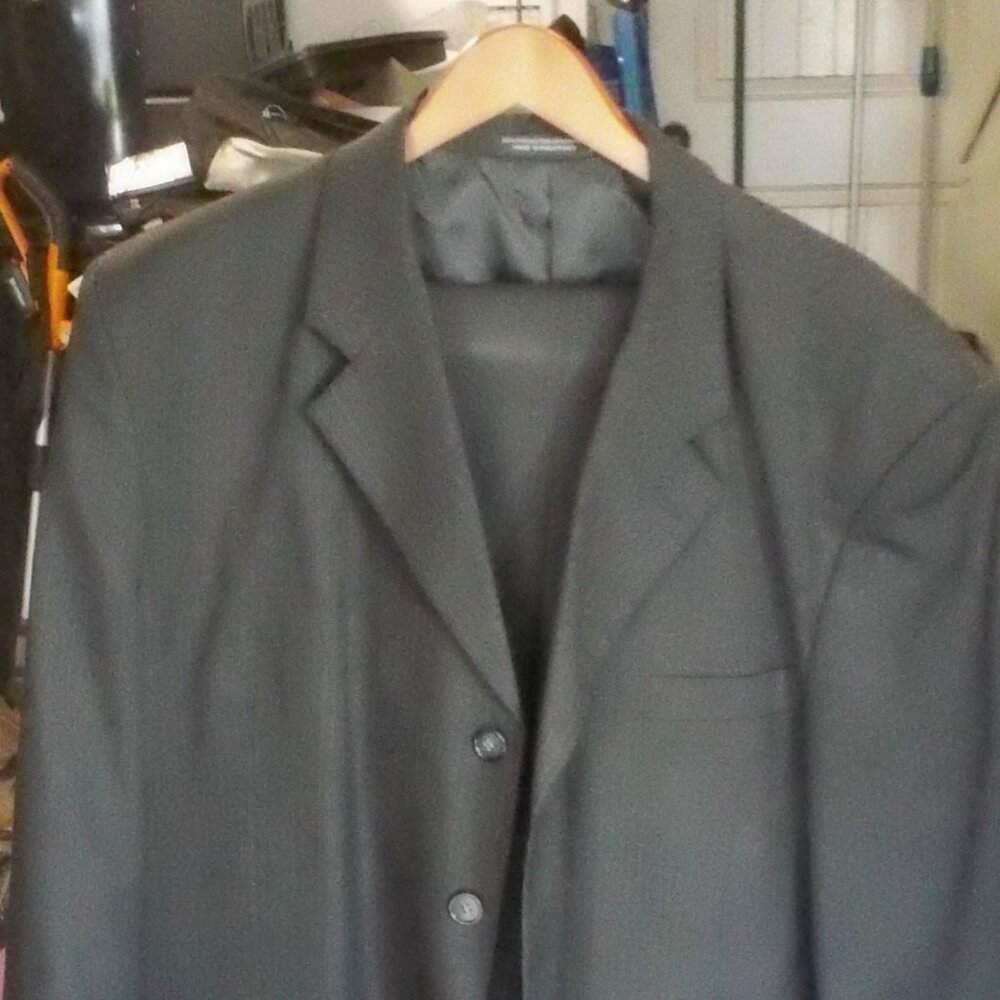 Enrico Gelini 52L Men’s Two Piece Black Pin Stripe Suit